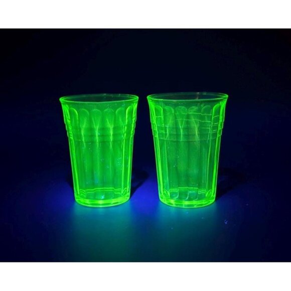 Vintage Hazel Atlas Moderntone Green Uranium Depression Glass Drinking Glasses - Picture 1 of 8
